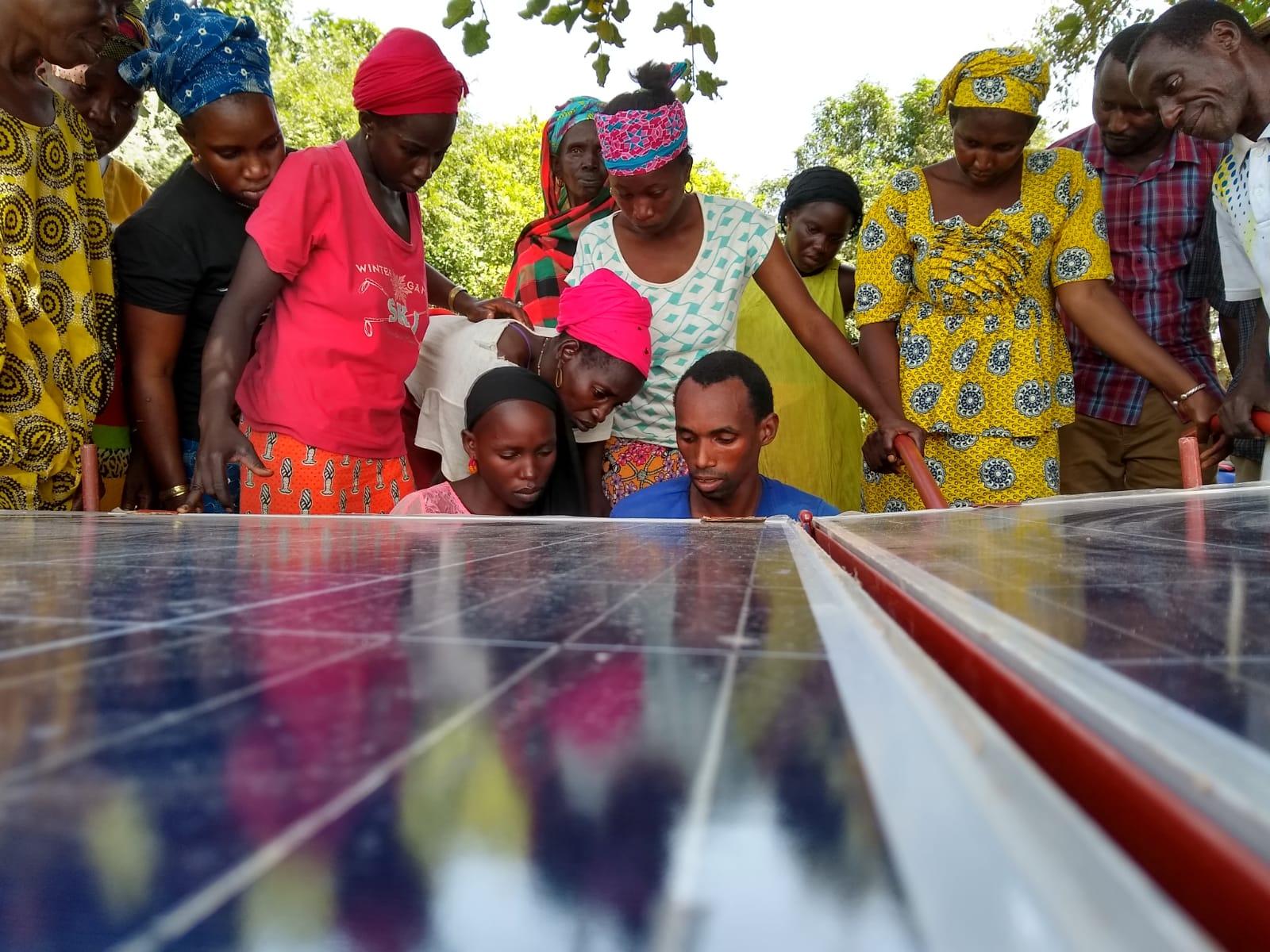 Ir a Introducción de tecnología solar en una red de huertas comunitarias gestionadas por mujeres en Kolda